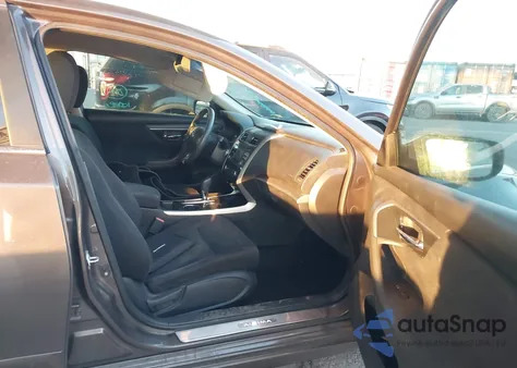 2014 Nissan Altima 2.5 S из США, поврежденный, VIN 1N4AL3AP5EN238824